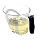 ANGLED MEASURING CUP