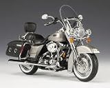 2007 Harley-Davidson FLHRC Road King Classic in Pewter Pearl