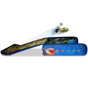 The case unzips into a launch pad for battle!