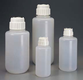 Thermo Scientific Nalgene Heavy-Duty Polypropylene Vacuum Bottle; Capacity: 4L
