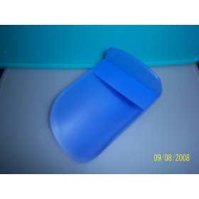Tupperware Canister Scoops (Set of 2- Colors may vary) by Tupperware