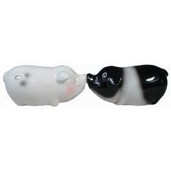 Kissing Pigs Salt and Pepper Shakers