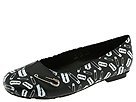 T.U.K. Razorblade Pin Flat B/W | Women's Slip on Shoes Black