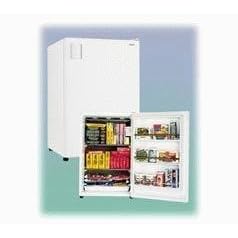 Sanyo HF-5015 5-Cubic-Foot Upright Freezer, White by Sanyo