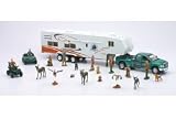 Wild Hunting Playset with Truck Trailer and Accessories 1-32 Scal. [Toy]