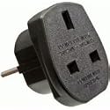 Reiseadapter Stecker GB/UK (England) Buchse auf Schuko Stecker Reise Adapter