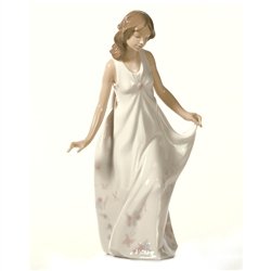 Lladró Wonderful Mother Figurine