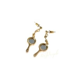 Click here to buy Disney Couture Jewelry - Snow White Hand Mirror Earrings (Gold) by Disney.
