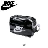 NIKE�i�i�C�L�j �R�[�|���[�g �X���[�� �V�����_�[ BA1982 067