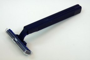 Generic Twin Blade Razor (not bagged) (case of 100)