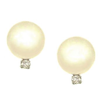 Lds 6-6.5mm Cultured Pearl Stud Earrings with Diamond