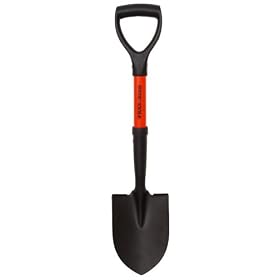 Black and Decker 1515 Mini D-Handle Garden Shovel by Black & Decker