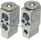 Universal Air Conditioning EX10355C Expansion Valve