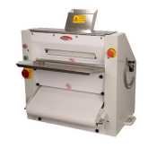 BakeMax BMPS001 Counter Top Electric Pizza or Pie Dough Sheeter