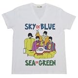 POP Tシャツ 歌詞の一節をサンプリング   ビートルズ イエローサブマリン モチーフ デザイン VネックTシャツ SKY OF BLUE SEA OF GREEN 歌詞