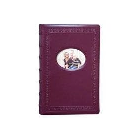 Kleer-Vu Genuine leatherette BookBound Memo Album With Window , Holds 300 4x6 3-Up Photos, Color: Red.