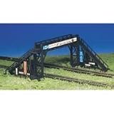 Bachmann Trains Pedestrian Bridge - B0006KSNZS