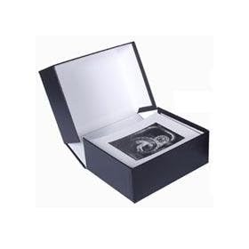 Archival Methods Onyx 16 x 20 x 4 Portfolio Box, 16-1/4 x 20-1/4, Black Buckram / White Lining.
