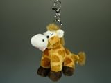 Eigenschaften Imberi / Giraffe sitzend Schlüsselanhänger aus Plüsch, ca. 10cm.