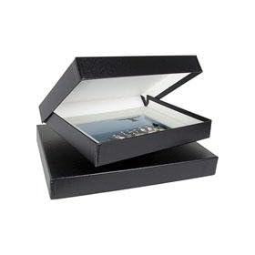 Archival Methods Onyx 13x19 x 1-3/8 Portfolio Box, 13.75 x 19.5, Black Buckram / White Lining.