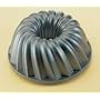 Kaiser Bakeware Kaisercast 9-1/2-Inch Classic Bundtform Pan