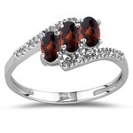 0.05 Cts Diamond & 0.25 Cts Garnet Ring in 14K White Gold