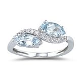 0.11 Ct Diamond and 0.88 Ct Aquamarine Ring in 18K White Gold.