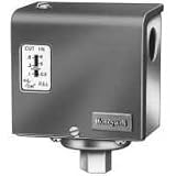 Honeywell PA404A1033 Pressuretrol, makes circuit at set point on pressure fall