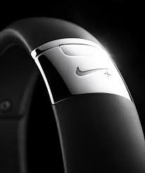 Nike+ FuelBand Se SportBand - The Smart Way to Get More Active (Silver, Medium/Large)
