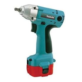 Makita (MAK6991DWE) 3/8 9.6V Cordless Impact Wrench Kit
