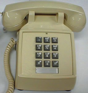 Electronics: ITT ITT 2500 VOE 250044 VOE 20MC Desk Phone A