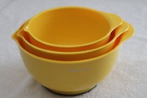 KitchenAid Set of 3 Non-Slip Mixing Bowls - Buttercup