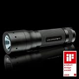 LED-Lenser P7 LED Taschenlampe mit CREE LED für 4x AAA Micro Bild