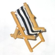 Wooden Folding Beach Chair - Dollhouse Furniture