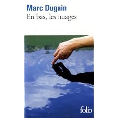 En bas, les nuages