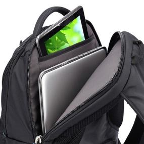 Dedicated laptop and an iPad/tablet compartments of the Case Logic BEBP-115