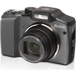 Kodak Easyshare Z915 10MP Digital Camera with 10x Optical Image Stabilized Zoom with 2.5 inch LCD (Black)