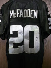 Signed McFadden, Darren (Oakland Raiders) Reebok Authentic Oakland Raiders Jersey