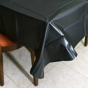 PLASTIC TABLECOVER/BLACK