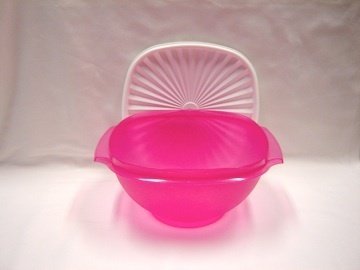 Tupperware 11 Cup Servalier Salad Serving BOWL PINK