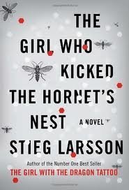 The Girl Who Kicked the Hornet's Nest (Millennium Trilogy) [Deckle Edge]