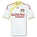 Mit dem wei�en Adidas Bayer 04 Leverkusen Ausw�rts-Trikot lief die Werkself in der Saison 