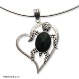 Onyx choker, 'Turtle Heart'