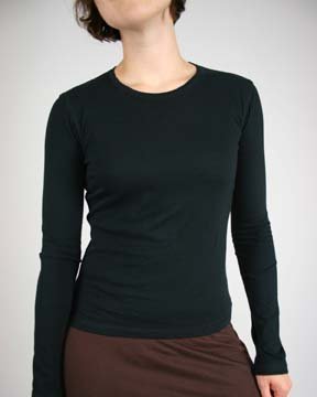 AA394 - Large - White Long-Sleeve Crew