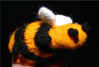 Childrens Toyshop  Toys : Finger Puppet Educational Toy Hand Knit Soft Wool FP_BUMBLEBEE