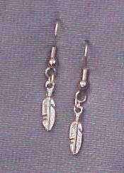 SALE Native American Feather Earrings DE171