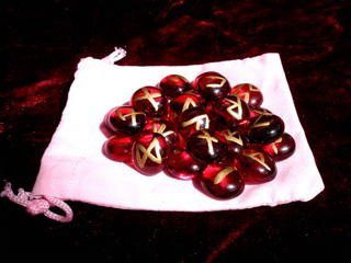Cover image : Red Glass Rune Stone Set