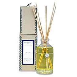 Votivo Aromatic Reed Diffuser - Clean Crisp White