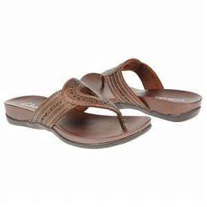 Buy Clarks England Ladies Coral by var goTwisterProductImageStrings = new Object();goTwisterProductImageStrings['prodImageNotAvailTextNoColor'] = 