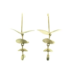 Small Eucalyptus Earrings in Silver by Annette Ferdinandsen